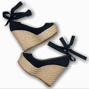 CHRISTIAN LOUBOUTIN Canvas Formentera Espadrilles
